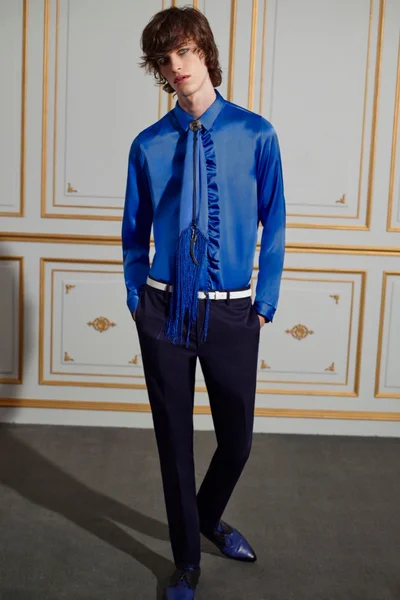 Look 18